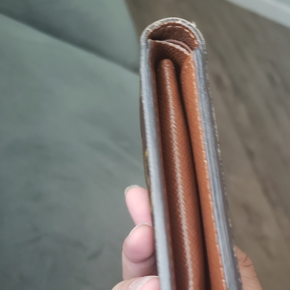 Louis Vuitton Monogram Marco Bifold Wallet - Picture 10 of 17